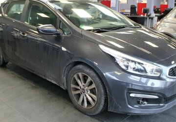 Kia Ceed 1.4 CVVT Edition 7 90.520 km 9.980 &euro; Euskirchen 53881