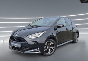 Toyota Yaris 10.968 km 23.490 &euro; Rheinbach 53359