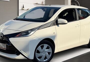 Toyota Aygo (X) 144.932 km 5.900 &euro; Köln 51069
