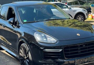 Porsche Cayenne 171.420 km 33.000 &euro; Köln 50969