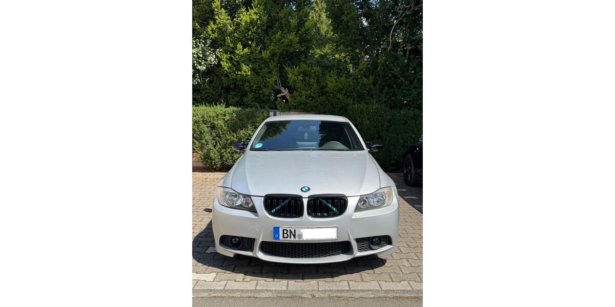BMW 318 184.000 km 8.200 &euro; Bonn 53175