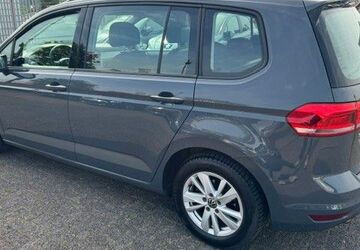 VW Touran 220.381 km 13.499 &euro; Erftstadt 50374