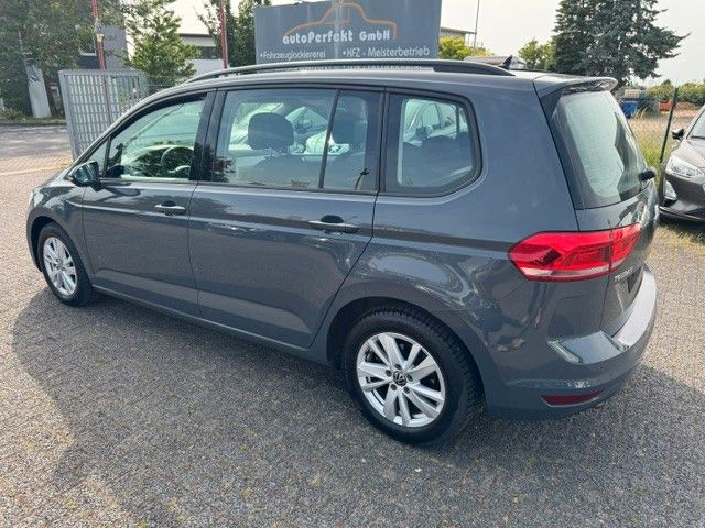 VW Touran 220.381 km 13.499 &euro; Erftstadt 50374