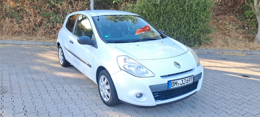 Renault Clio 201.500 km 3.250 &euro; Weilerswist 53919