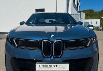 BMW iX3 10.000 km 83.300 &euro; Lohmar 53797