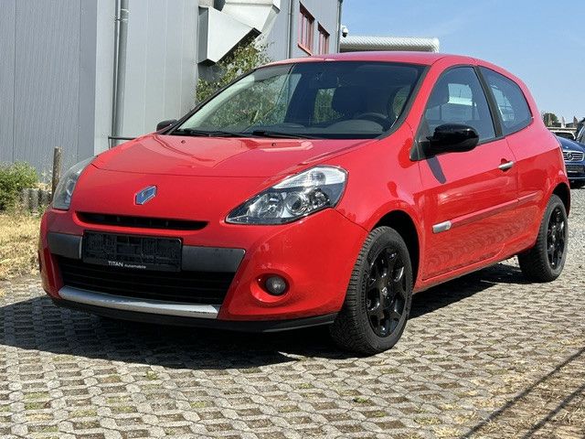Renault Clio 97.000 km 3.850 &euro; Erftstadt 50374