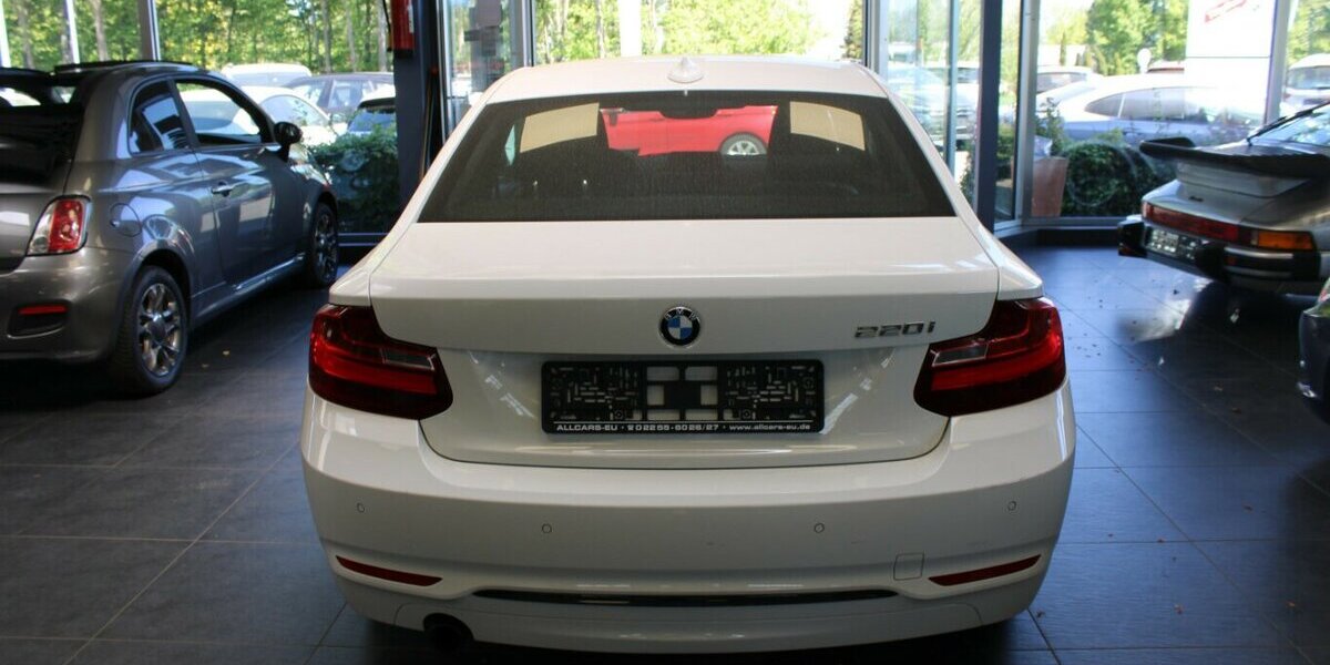 BMW 220 220i Coupe Sport Line 88.807 km 13.980 &euro; Euskirchen 53881