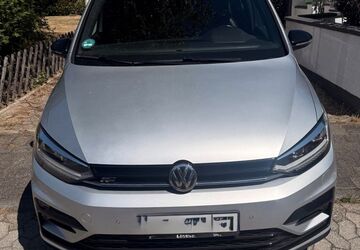 VW Touran 108.600 km 22.900 &euro; Swisttal 53913