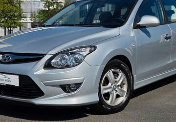 Hyundai i30 100.000 km 5.900 &euro; Köln (Ostheim) 51107