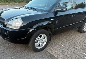 Hyundai TUCSON 227.469 km 2.550 &euro; Köln 50767