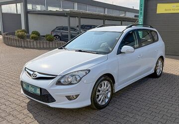 Hyundai i30 176.000 km 2.690 &euro; Niederzier 52382