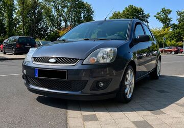 Ford Fiesta 180.000 km 2.750 &euro; Erftstadt 50374