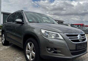 VW Tiguan 213.000 km 3.988 &euro; Rheinbach 53359