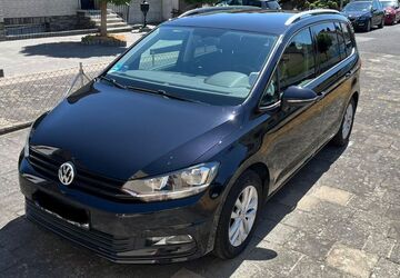 VW Touran 111.950 km 16.500 &euro; Weilerswist 53919