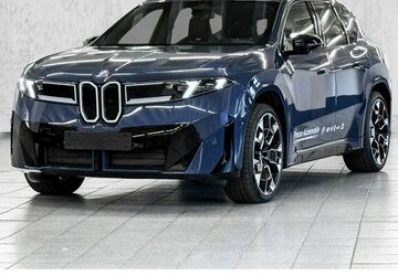BMW iX3 4.000 km 79.330 &euro; Köln Süd 50968