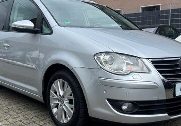 VW Touran 167.000 km 5.490 &euro; Köln 50858
