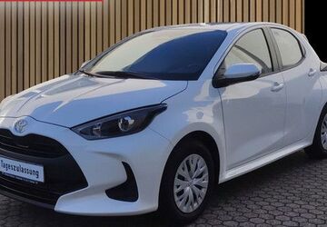 Toyota Yaris 6.000 km 20.490 &euro; Leverkusen 51381