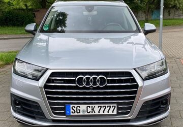 Audi Q7 98.000 km 34.900 &euro; Köln 51105