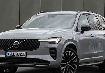 Volvo XC90 2.500 km 81.990 &euro; Köln 50968