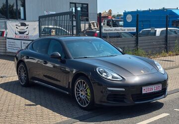 Porsche Panamera 390.000 km 17.999 &euro; Düren 52353