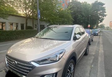 Hyundai TUCSON 69.000 km 18.990 &euro; Köln 51063