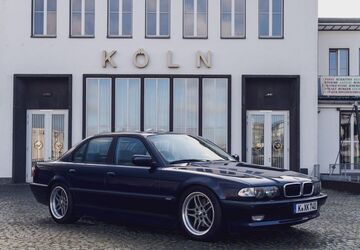 BMW 740 174.500 km 26.500 &euro; Köln 50858