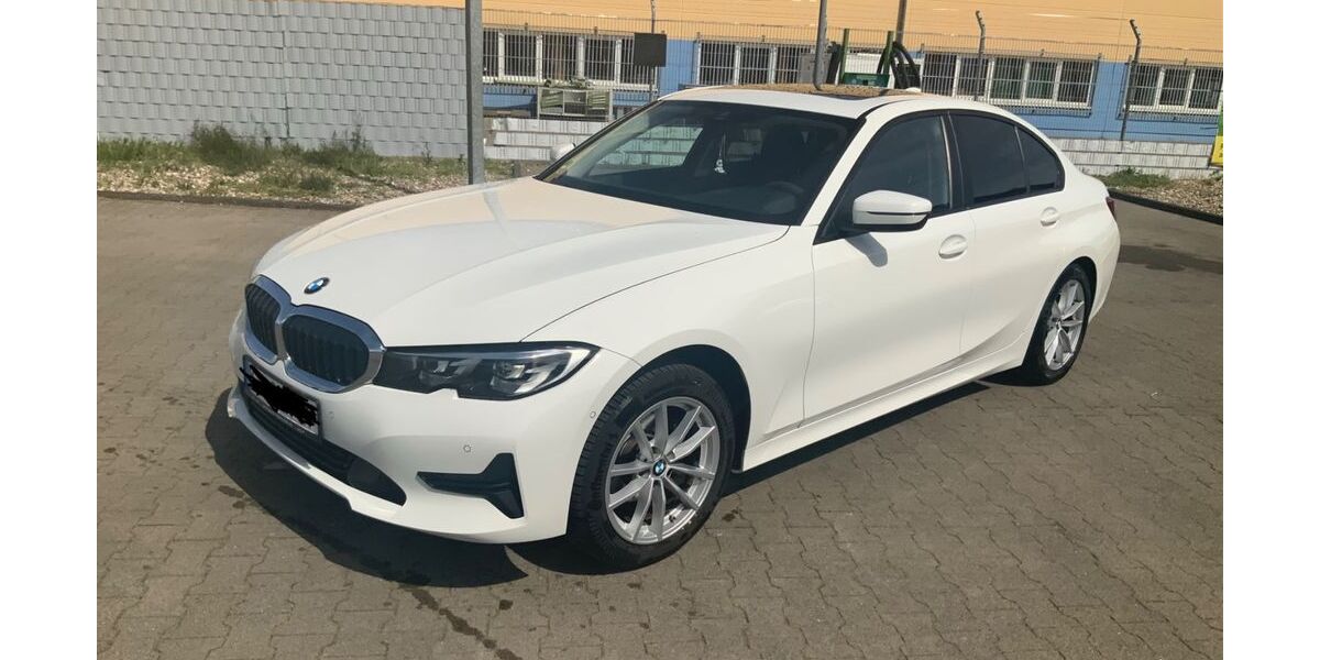 BMW 318 76.200 km 22.150 &euro; Köln 50767