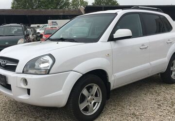 Hyundai TUCSON 165.000 km 4.299 &euro; Bonn 53227