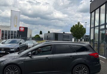 Ford Focus 107.000 km 9.380 &euro; Erftstadt 50374