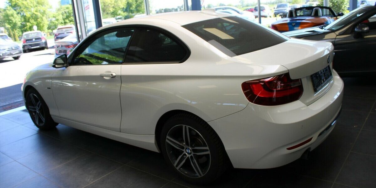 BMW 220 220i Coupe Sport Line 88.807 km 13.980 &euro; Euskirchen 53881