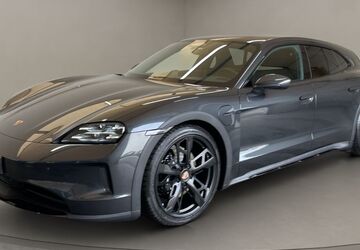 Porsche Taycan 10.000 km 135.800 &euro; Köln 50823