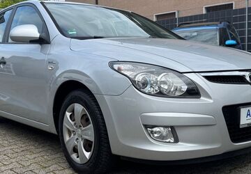 Hyundai i30 141.700 km 3.990 &euro; Köln 50858