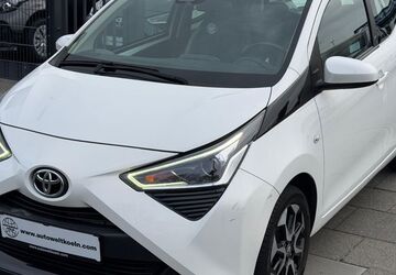 Toyota Aygo (X) 110.935 km 8.490 &euro; Köln 51065